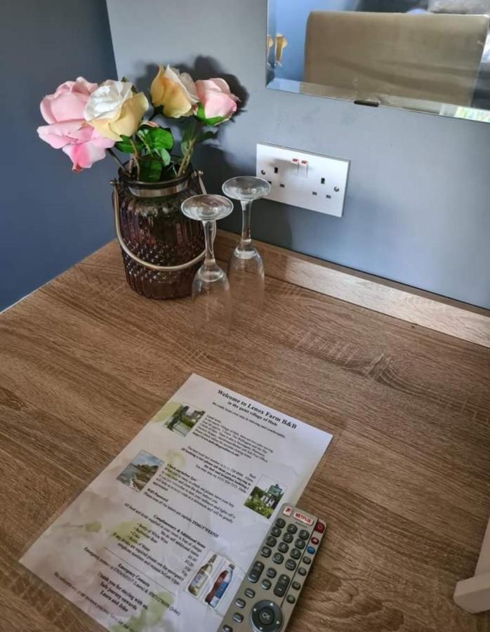 הייל Lenox Bed And Breakfast מראה חיצוני תמונה