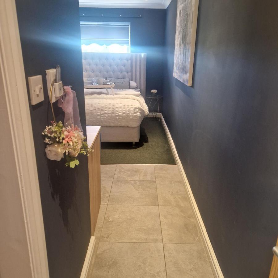 הייל Lenox Bed And Breakfast מראה חיצוני תמונה